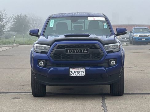 Certified 2023 Toyota Tacoma TRD Sport image 11