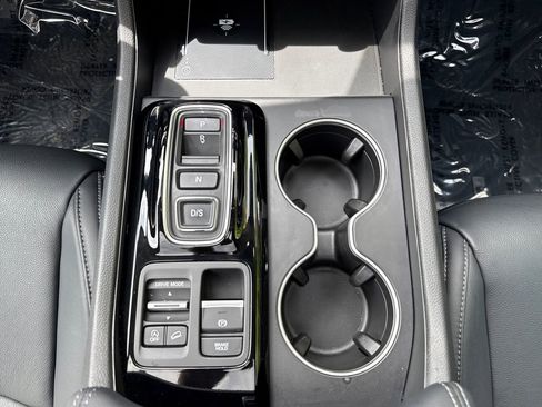 Used 2025 Honda Pilot Touring image 31