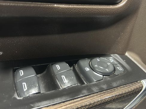 Used 2021 Chevrolet Silverado 3500 LT w/ Convenience Package image 22