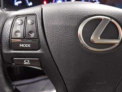 Used 2014 Lexus LS 460 w/ Comfort Package RWD image 23