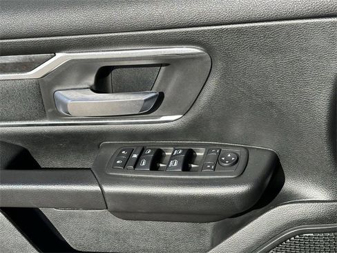 Used 2019 RAM 1500 Big Horn image 25