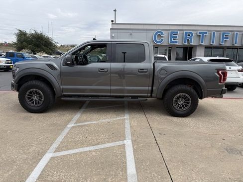 Certified 2019 Ford F150 Raptor w/ Equipment Group 802A Luxury image 6