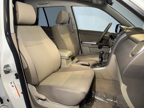 Used 2011 Suzuki Grand Vitara Premium AWD/4WD image 23