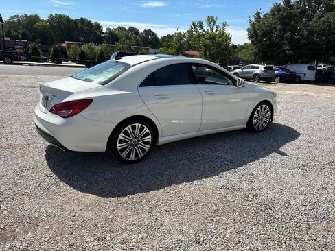 Used 2018 Mercedes-Benz CLA 250 4MATIC image 11
