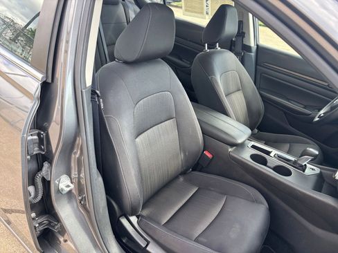 Used 2024 Nissan Altima 2.5 S image 35