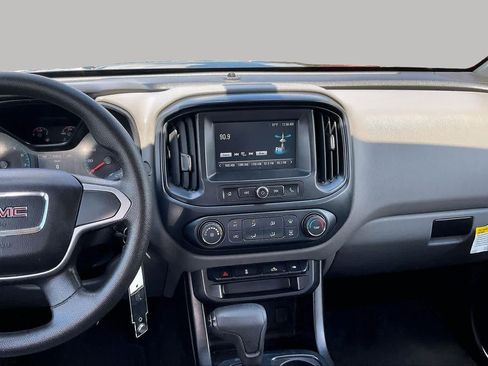 Used 2017 GMC Canyon 2WD Crew Cab w/ Convenience Package image 6