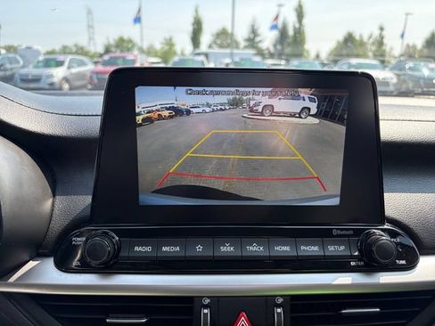 Used 2021 Kia Forte LXS FWD image 25