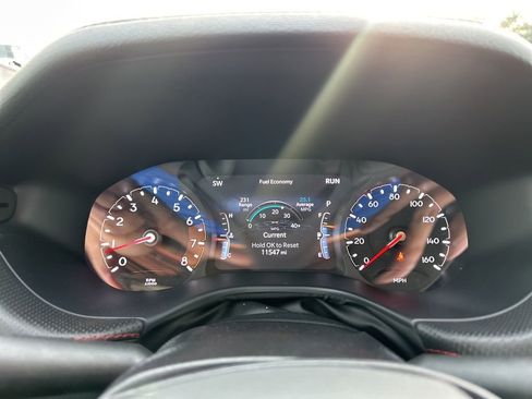 Used 2025 Jeep Compass Trailhawk image 14