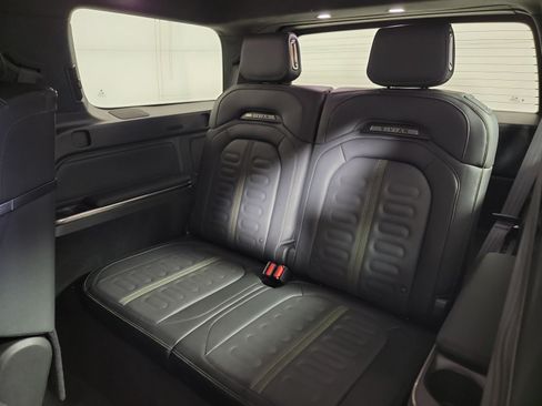 Used 2024 Rivian R1S Adventure AWD/4WD image 22