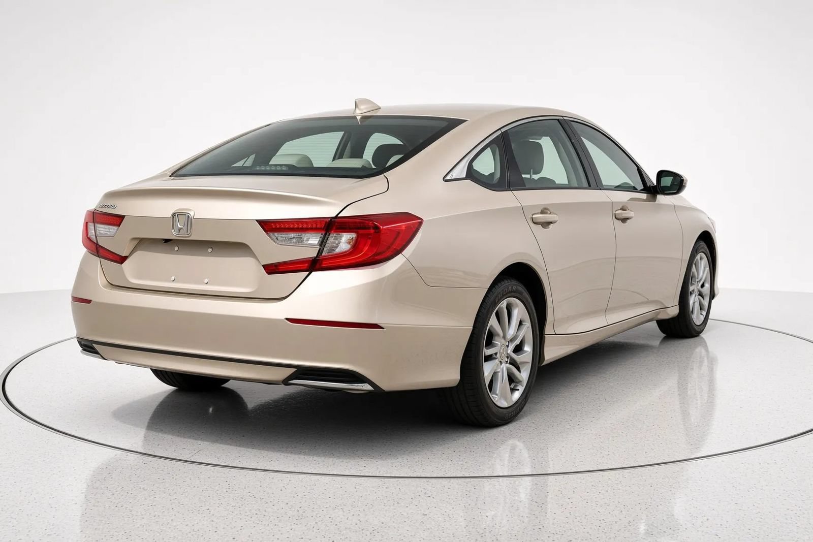 Used 2019 Honda Accord LX image 4