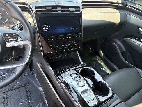 Certified 2022 Hyundai Tucson Limited AWD/4WD image 29