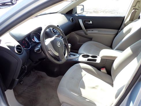 Used 2014 Nissan Rogue S image 29