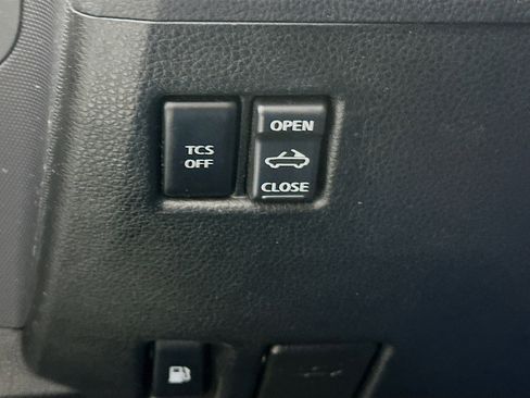 Used 2006 Nissan 350Z Touring image 16