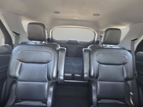 Used 2022 Ford Explorer Limited w/ Equipment Group 301A image 15