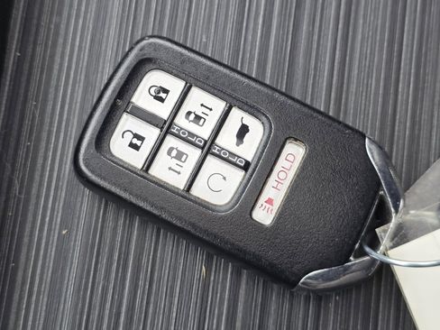 Certified 2023 Honda Odyssey Touring image 35