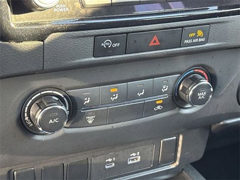 Used 2024 Nissan Frontier SV image 19