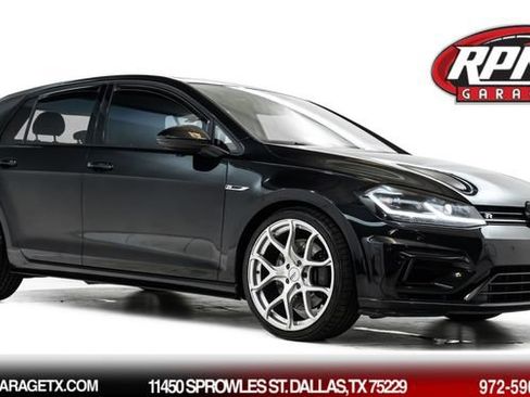 Used 2018 Volkswagen Golf 4-Door AWD/4WD image 1