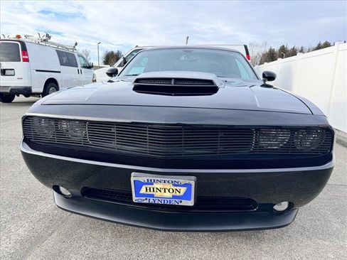 Used 2012 Dodge Challenger R/T image 19
