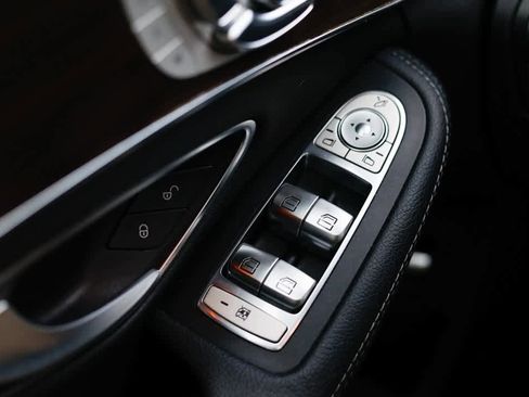 Certified 2019 Mercedes-Benz C 300 4MATIC Sedan image 35