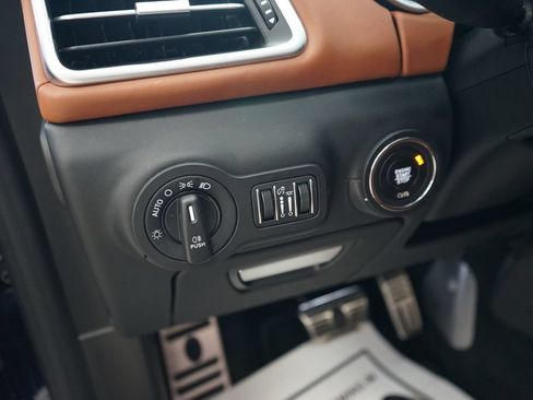 Used 2019 Maserati Ghibli S GranLusso AWD/4WD image 35