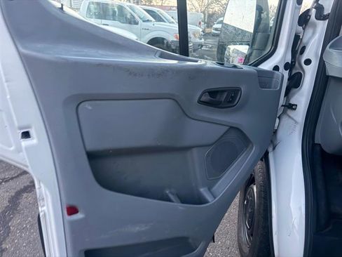 Used 2015 Ford Transit 250 130 Medium Roof image 28