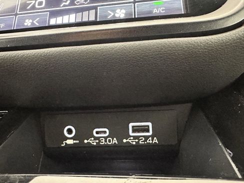 Used 2025 Subaru Outback Wilderness AWD/4WD image 15