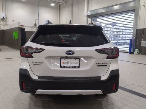 Certified 2022 Subaru Outback Touring XT image 25