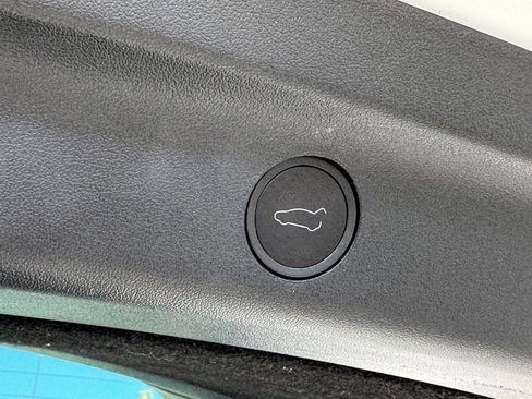 Used 2023 Tesla Model Y Long Range image 12