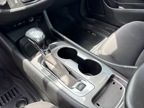 Used 2023 Chevrolet Malibu LS FWD image 26