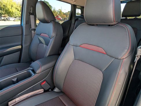 New 2026 Nissan Kicks SR w/ Cold Weather Package image 19