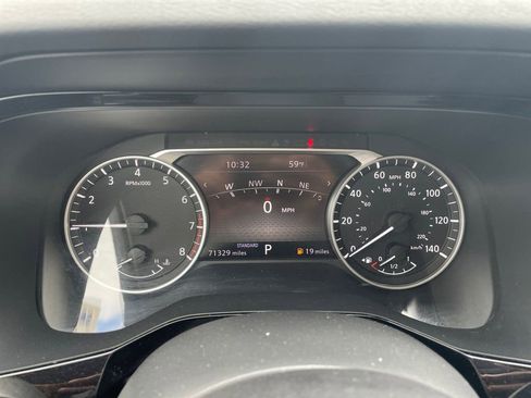 Used 2022 Nissan Pathfinder SL w/ SL Premium Package image 19