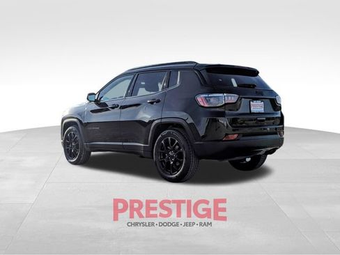 Used 2022 Jeep Compass Altitude image 11