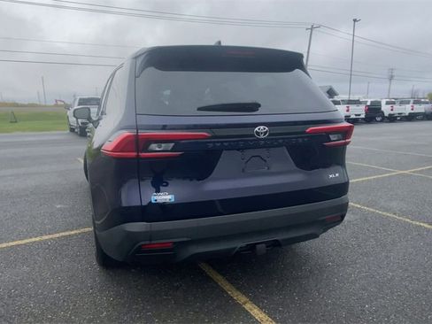 Used 2024 Toyota Grand Highlander XLE image 7