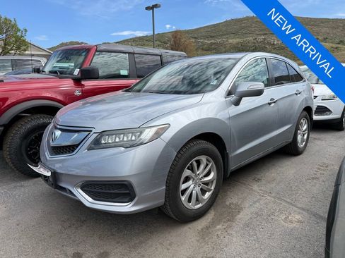 Used 2017 Acura RDX AWD w/ Technology Package image 4