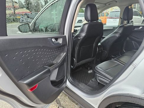 Used 2020 Ford Escape SEL image 14