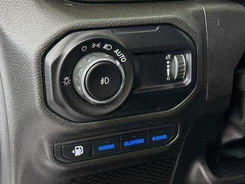 Used 2023 Jeep Wrangler Unlimited w/ Cold Weather Group image 16