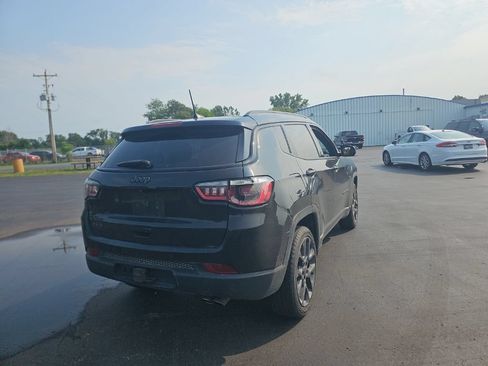 Used 2021 Jeep Compass Latitude w/ Sun and Sound Group AWD/4WD image 7