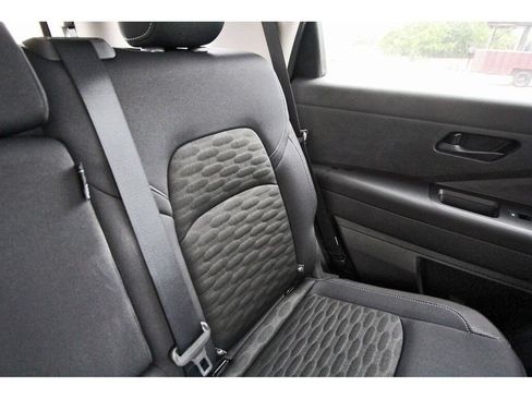 New 2026 Nissan Pathfinder SV w/ SV Premium Package FWD image 12