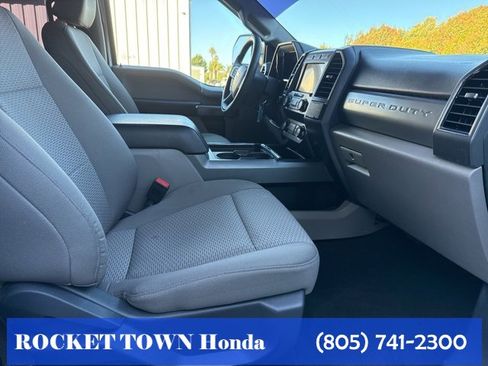 Used 2022 Ford F350 XLT w/ XLT Premium Package image 14