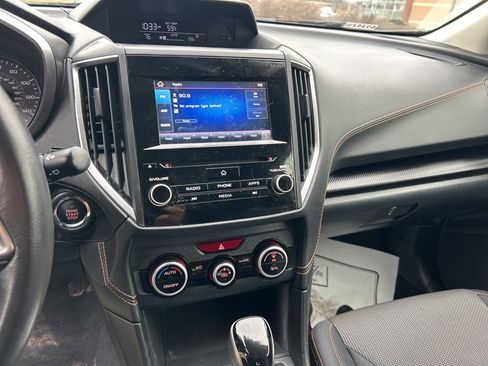 Used 2022 Subaru Crosstrek 2.0i Premium w/ Moonroof Package image 10