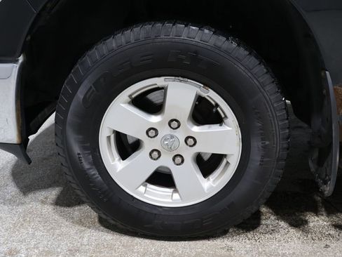 Used 2011 RAM 1500 Classic SLT image 9