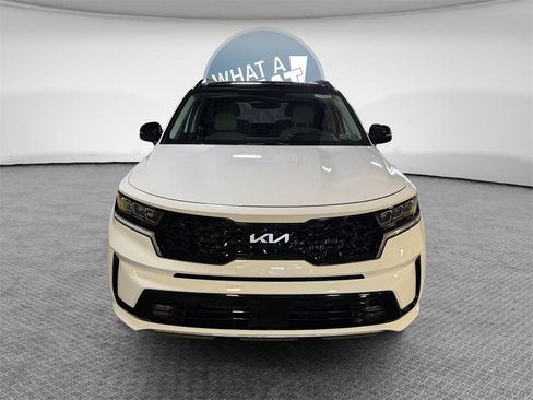 Certified 2023 Kia Sorento SX image 9