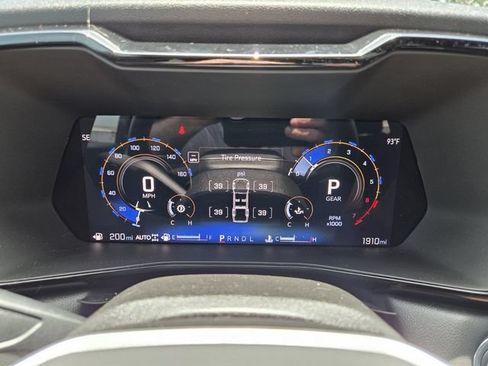 Used 2025 Chevrolet Colorado LT AWD/4WD image 28