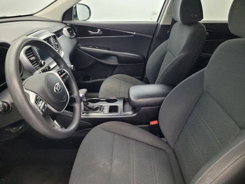 Used 2020 Kia Sorento FWD V6 image 17