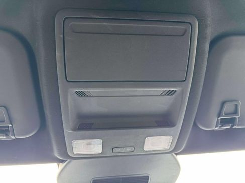 Used 2025 Ford Escape ST-Line Select AWD/4WD image 31