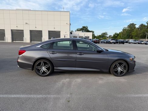 Used 2021 Honda Accord Touring image 5