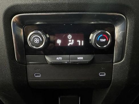 Used 2025 Chevrolet Tahoe LT AWD/4WD image 25