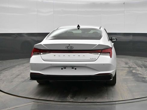 Used 2023 Hyundai Elantra Limited image 6