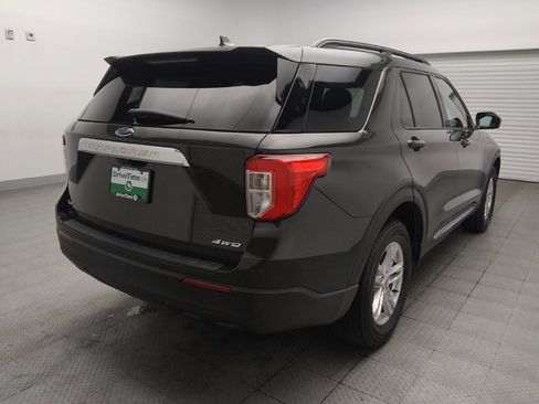 Used 2022 Ford Explorer XLT AWD/4WD image 9