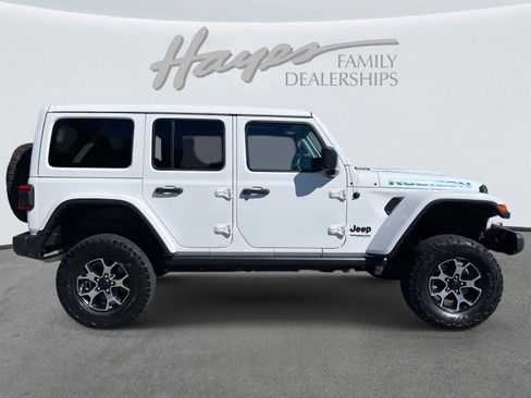 Used 2022 Jeep Wrangler Unlimited Rubicon 4xe image 37